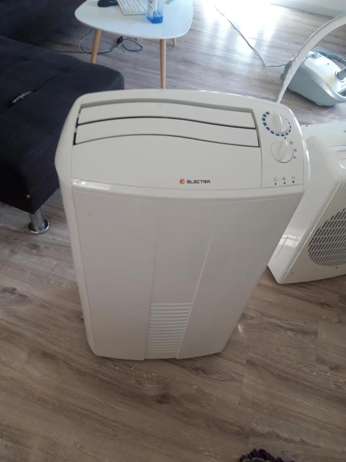 Appartement F1 Meuble 3 Personnes Aubenas Dış mekan fotoğraf